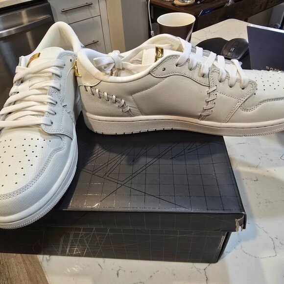 FN5032-100 Nike Air Jordan 1 Low Method Of Make White Gold MEN'S SIZE 10 US NEW - Picture 3 of 16